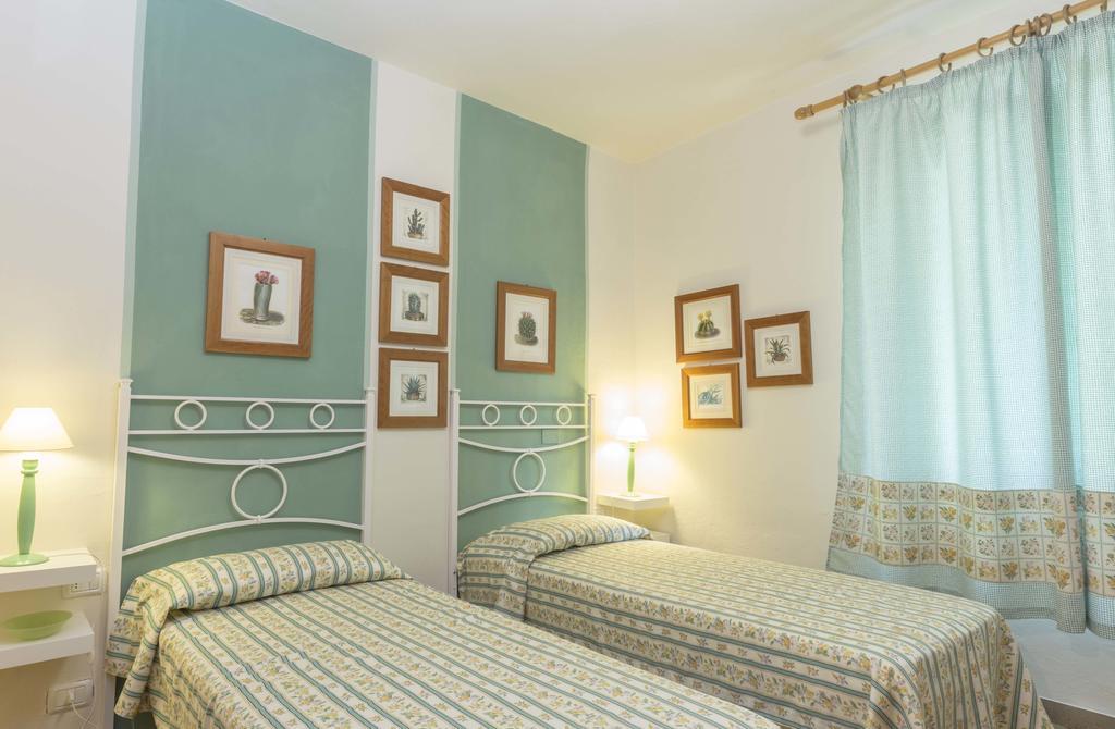 Villa Monserrato - Goelba Porto Azzurro Exterior foto