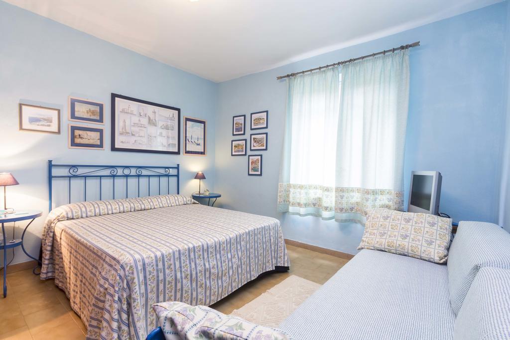 Villa Monserrato - Goelba Porto Azzurro Quarto foto